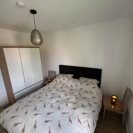 Cozy 1-bedroom Near The In T59 *