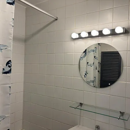 Cozy 1-bedroom Near The In T59 公寓 *